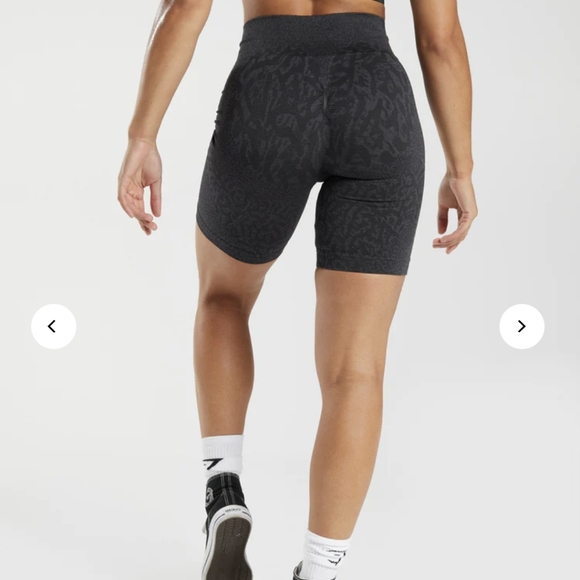 Gymshark adapt animal print cycling shorts - Picture 3 of 4
